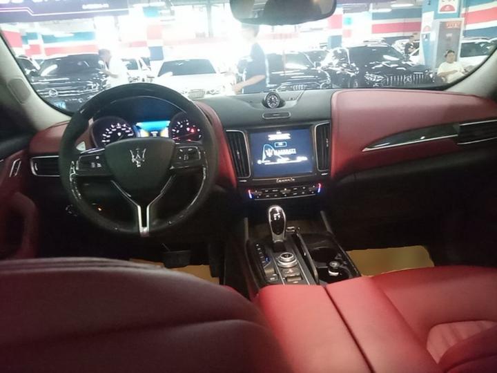 Levante 2016 3.0T Standard photo 5