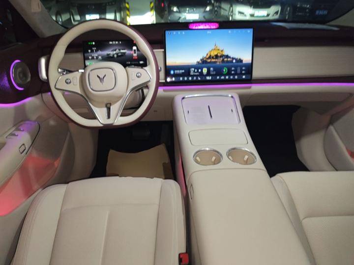 Voyah 2025 AWD Qiankun photo 5