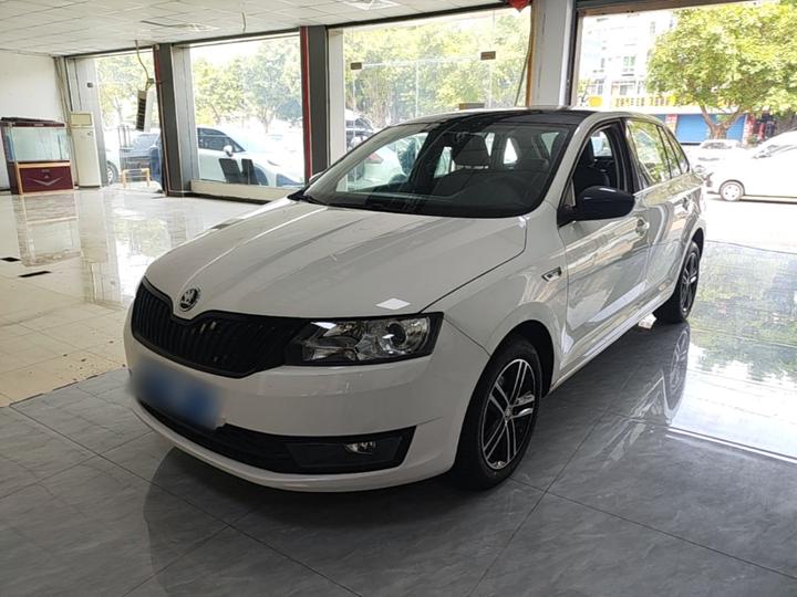 Rapid Spaceback 2016 Facelift 1.6L AT
