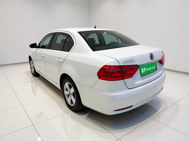 Lavida 2017 1.6L AT photo 4