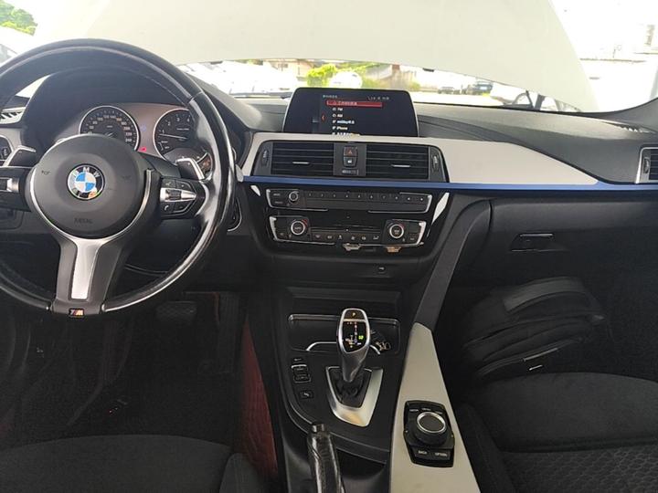 3 Series 2018 320i M Sport Package photo 7