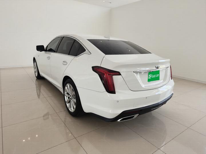 CT5 2022 28T Luxury Standard photo 4