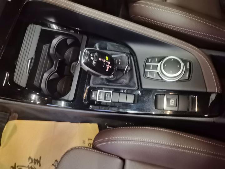 X1 2020 sDrive20Li Exclusive photo 5