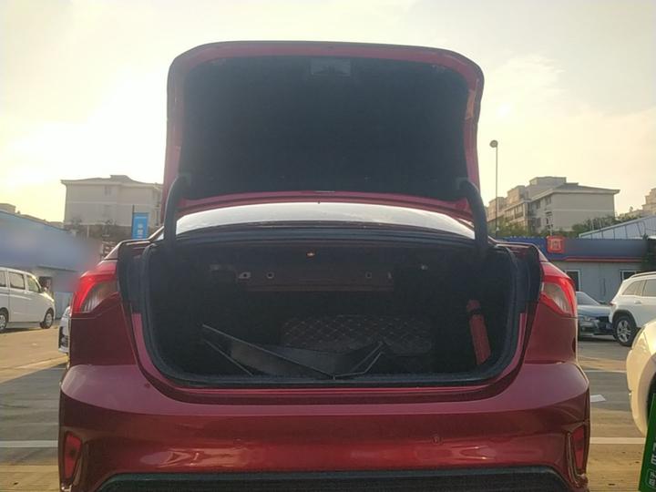 Focus 2020 Sedan 1.5L AT photo 8