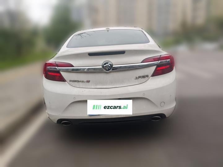Regal 2015 1.6T Elite Tech photo 5