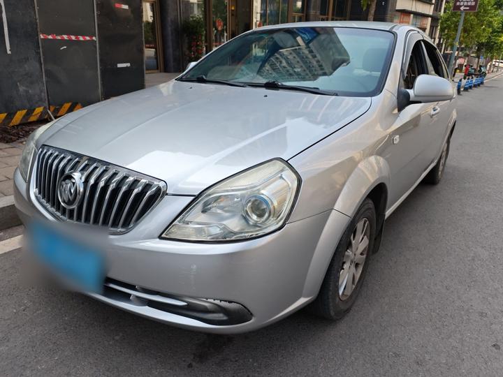 Excelle 2015 1.5L AT Classic photo 2