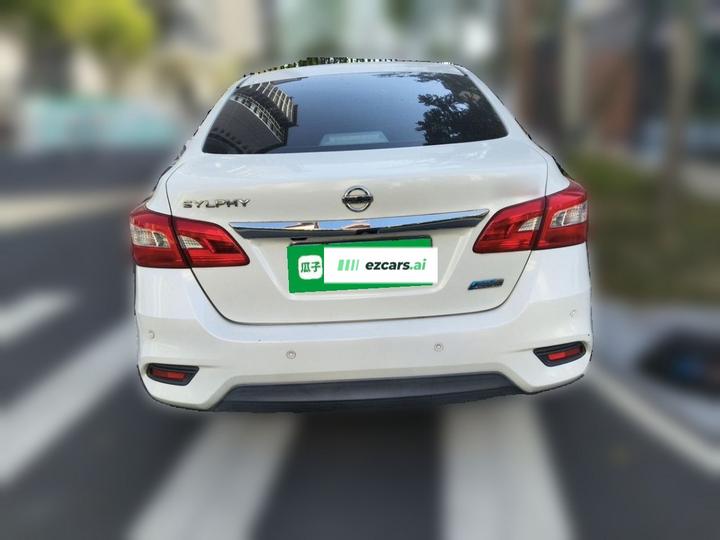 Sylphy 2018 1.6XV CVT Exclusive photo 5