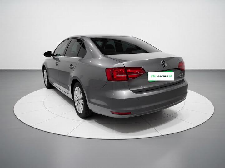 Sagitar 2015 230TSI AT Comfort photo 4