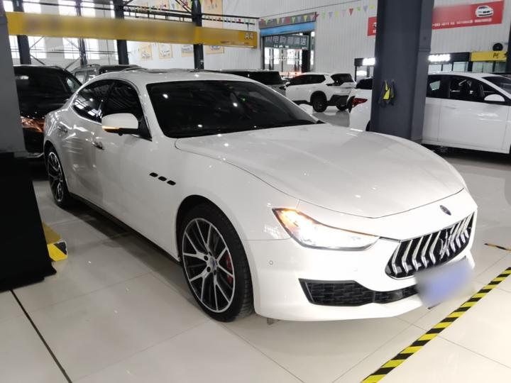 Ghibli 2018 Facelift 3.0T Standard photo 3