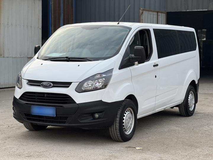Transit 2020 2.0T Diesel Medium Wheelbase China VI