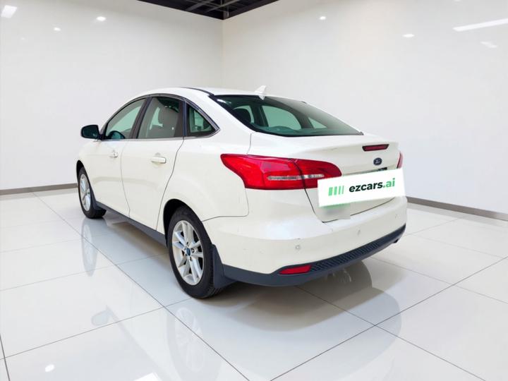 Focus 2015 Sedan 1.6L AT photo 4