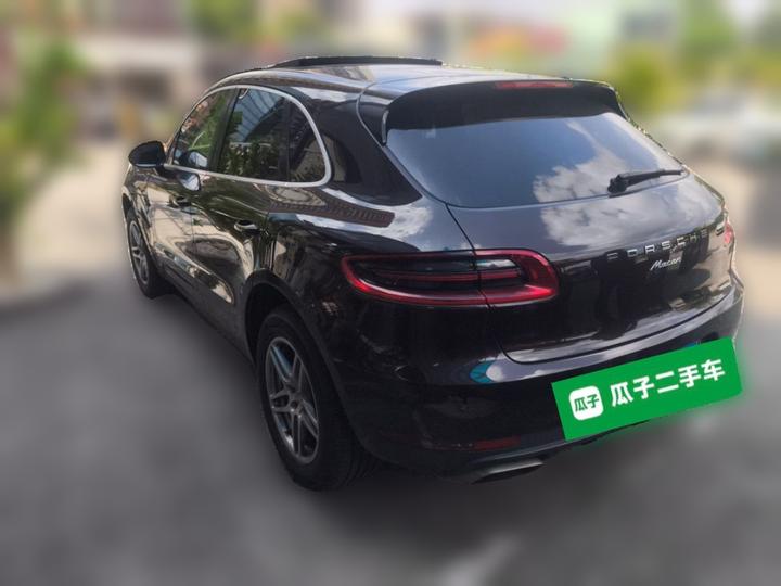 2017 Macan 2.0T photo 4