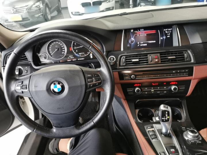 5 Series 2014 520Li photo 5
