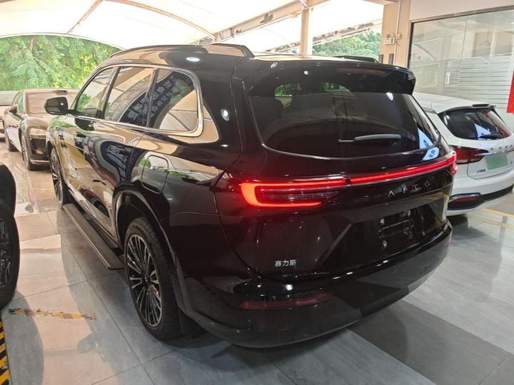 HIMA AITO M7 2024 1.5T ADAS AWD Ultra 5-Seater photo 4