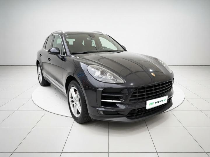 2018 Macan 2.0T photo 3