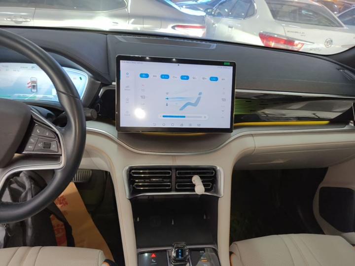 Song PLUS EV 2023 Champion EV 520KM Flagship photo 8