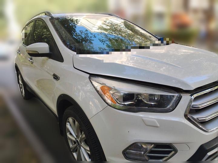 Kuga 2018 EcoBoost 180 AWD photo 3