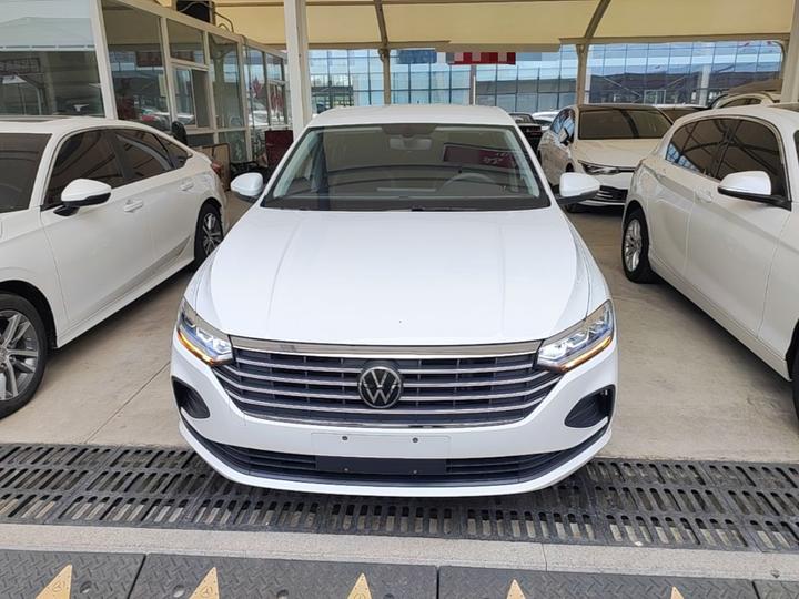 Lavida 2023 Facelift 1.5L AT photo 2