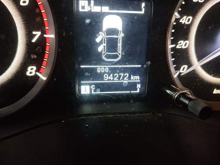 560 2016 1.8L MT Elite photo 6