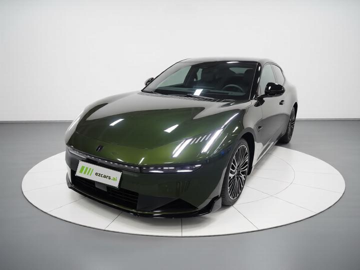 10 EM-P 2025 240 AWD Ultra Sport