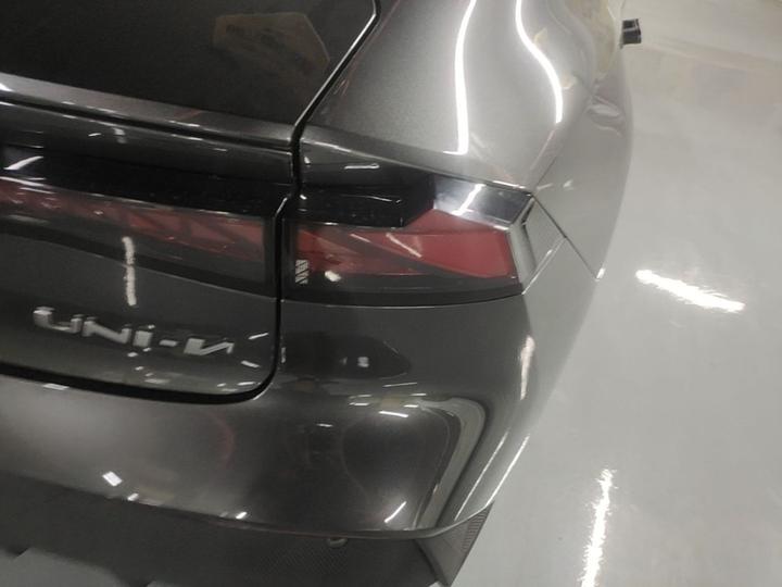 UNI-V 2023 1.5T Exclusive photo 7