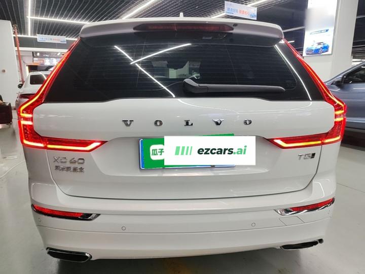 XC60 2021 T5 AWD Luxury photo 3
