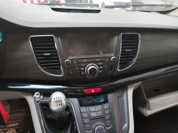 JAC Refine M5 2014 1.9T Diesel MT Business photo 5