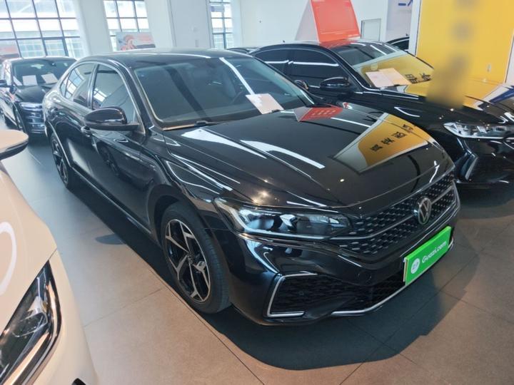 Passat 2023 Facelift 330TSI Elite photo 3