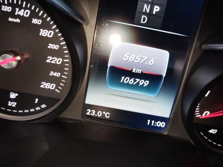 GLC 2018 GLC 260 4MATIC Luxury photo 7