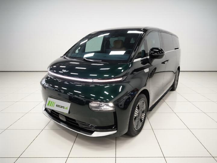 L380 2024 140 6-Seater AWD Ultra