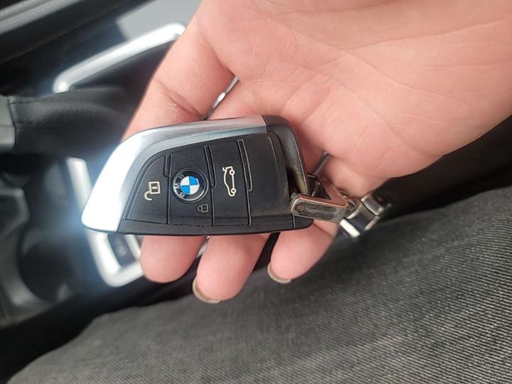 1 Series 2018 118i Sport photo 8