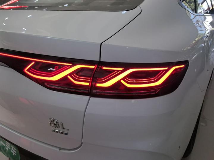 Qin L 2025 DM-i ADAS 80KM Leading photo 7