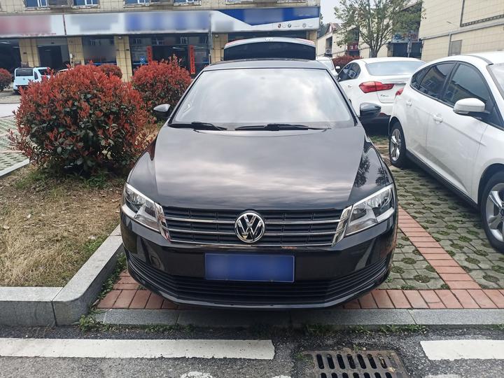 Lavida 2015 1.6L AT photo 2