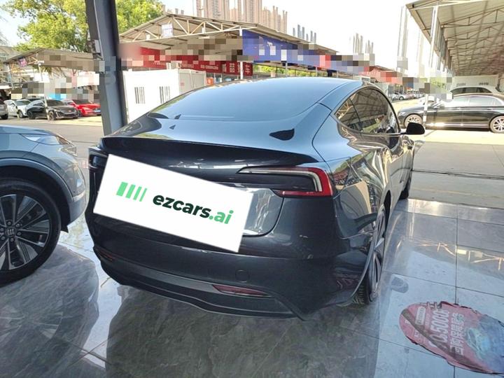 Model 3 2023 RWD photo 4