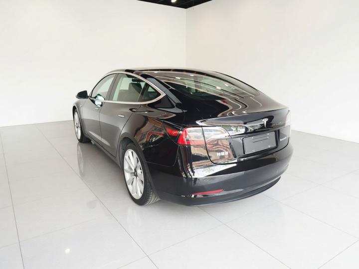 Model 3 2019 Standard Range RWD Upgraded photo 4