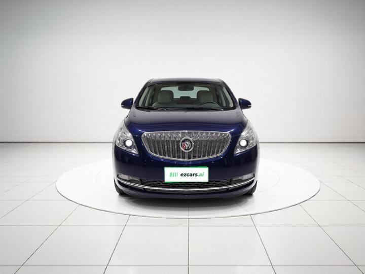 GL8 2014 2.4L LT Luxury Business Executive photo 2