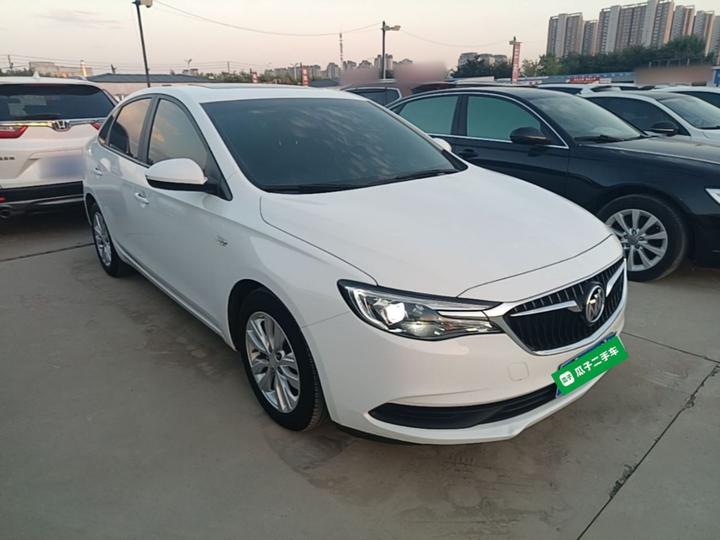 Excelle 2021 Facelift Classic 1.5L AT Elite photo 3