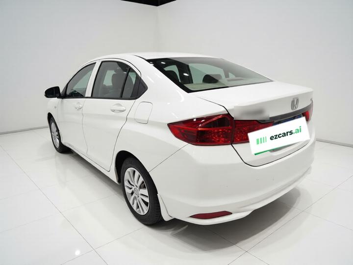 2015 1.5L CVT Comfort photo 4