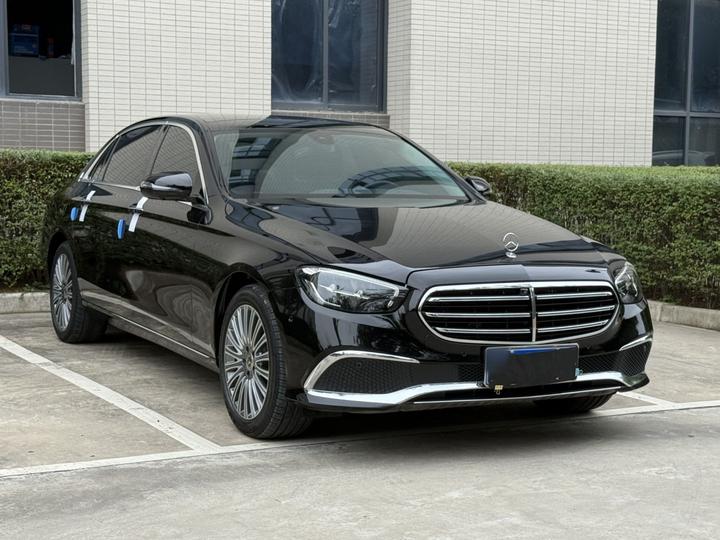 E-Class 2023 E 300 L Fashion photo 3