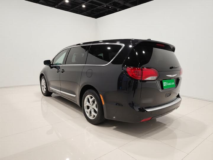 Chrysler Imported 2017 3.6L Exclusive photo 4