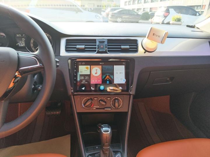 Rapid Spaceback 2019 Facelift 1.5L AT Comfort China V photo 8