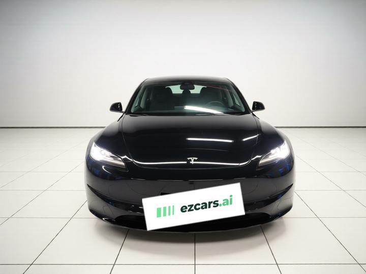 Model 3 2023 RWD photo 2