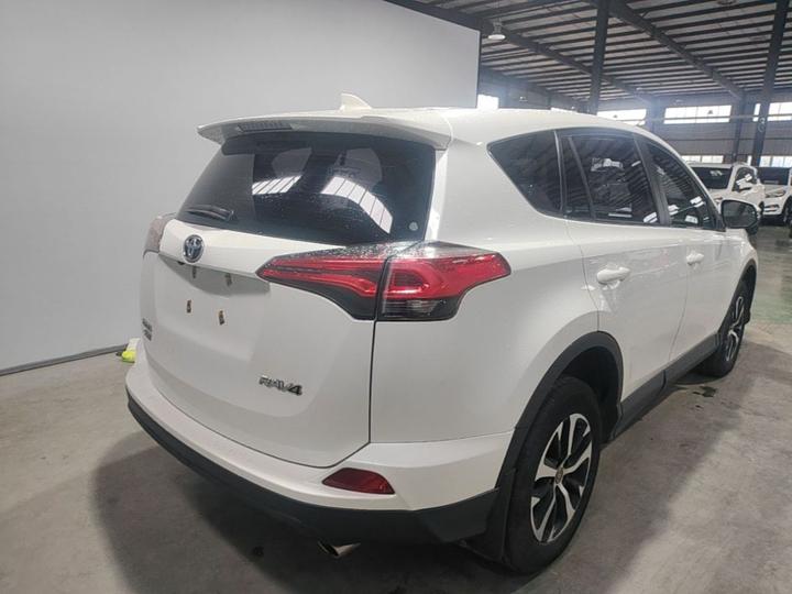 RAV4 2016 2.0L CVT RWD China V photo 4