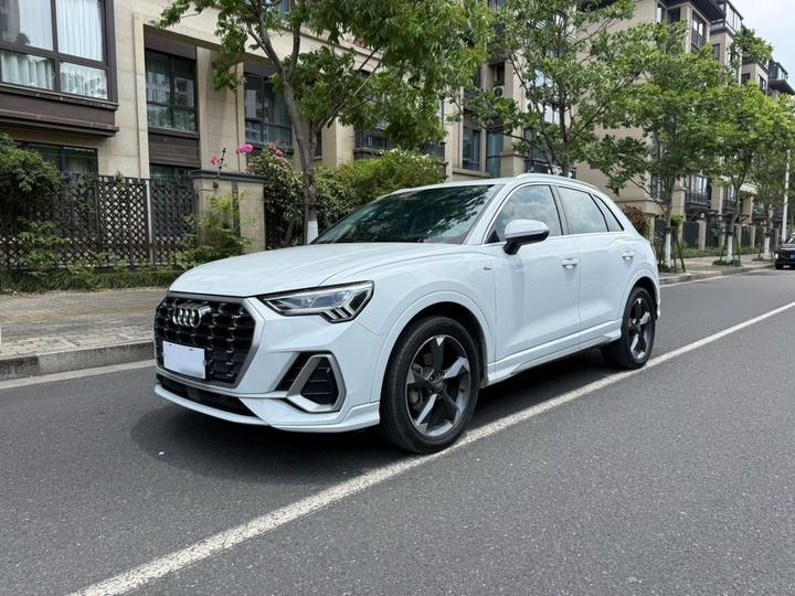 Q3 2019 40 TFSI Fashion Dynamic