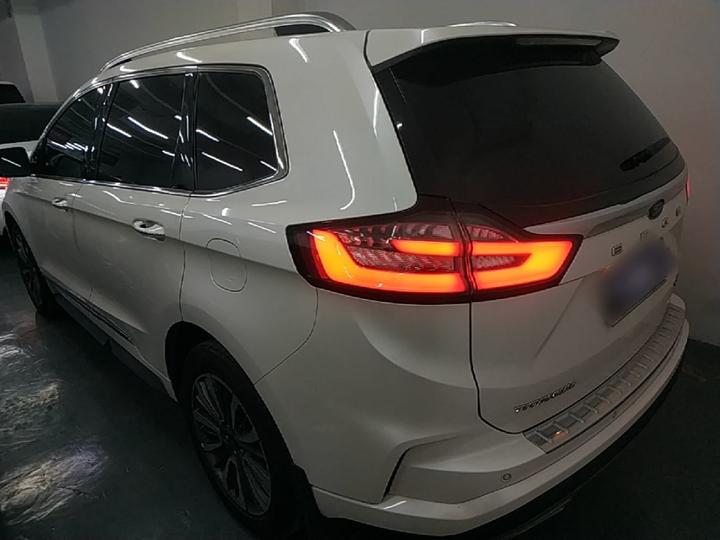 Edge 2021 Facelift PLUS EcoBoost 245 RWD 7-Seater photo 4