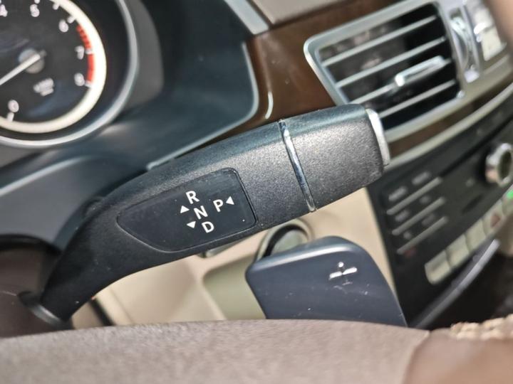 E-Class 2015 Facelift E 200 L photo 8