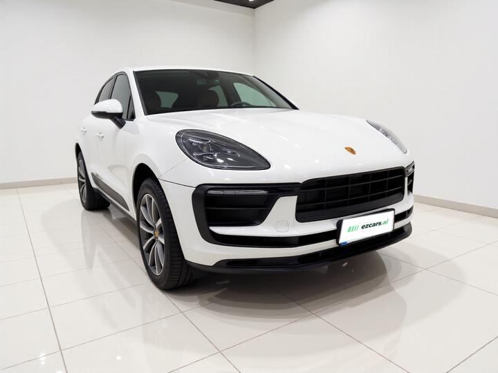 2022 Macan 2.0T photo 3