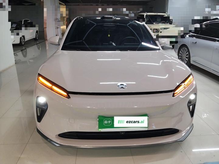 ET5 2022 75kWh photo 2