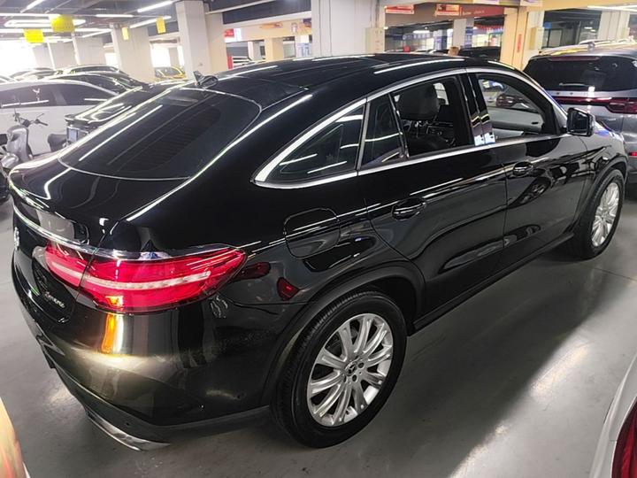 GLE Coupe 2018 GLE 320 4MATIC Coupe SUV photo 4