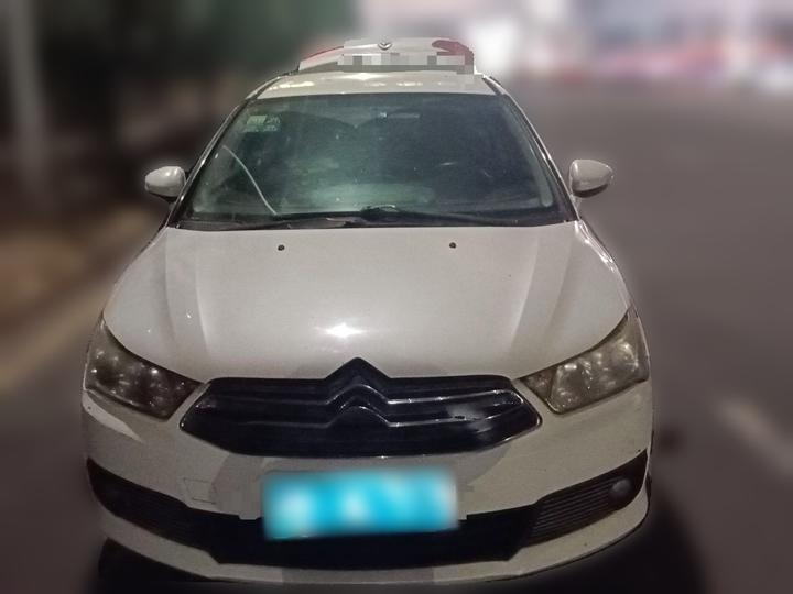 2014 VTS 1.6L MT photo 2